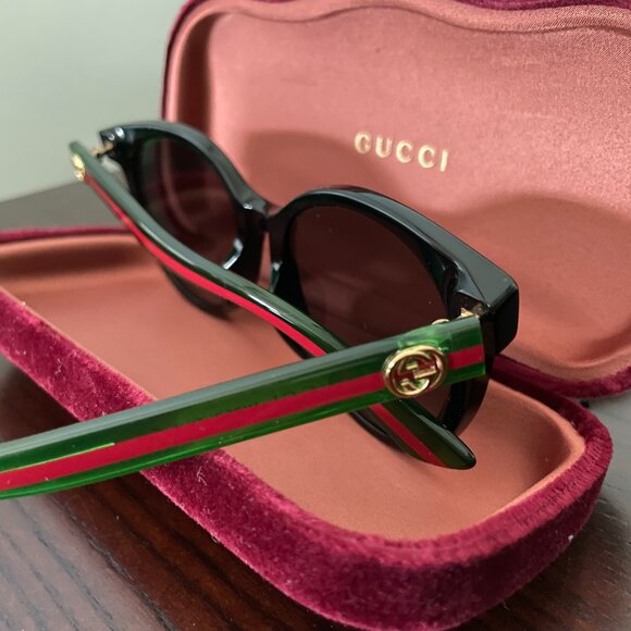Gucci Round Frame Sunglasses - Picture 1 of 4